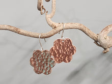 Load image into Gallery viewer, Copper Hammer Texture Flower Earrings