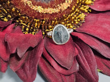 Load image into Gallery viewer, Sapphire Faceted Stone Ring