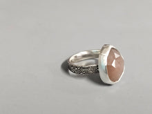 Load image into Gallery viewer, Peach Moonstone Faceted Stone Ring