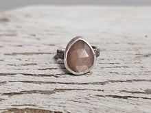 Load image into Gallery viewer, Peach Moonstone Faceted Stone Ring