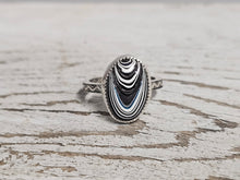 Load image into Gallery viewer, Fordite Oval Ring