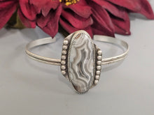 Load image into Gallery viewer, Crazy Laced Agate Bracelet