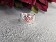 Load image into Gallery viewer, Diamond Textured Ring with Copper Heart