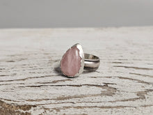 Load image into Gallery viewer, Rose Quartz Ring