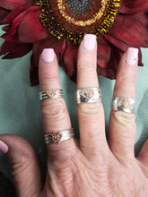 Load image into Gallery viewer, 3 Band Ring with Copper Heart