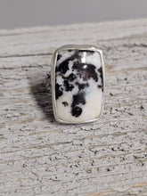 Load image into Gallery viewer, White Buffalo Stone Ring