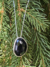Load image into Gallery viewer, Onyx Faceted Necklace