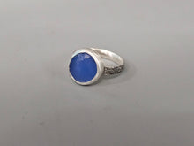 Load image into Gallery viewer, Chalcedony Faceted Stone Ring