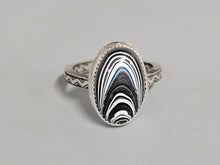 Load image into Gallery viewer, Fordite Oval Ring