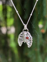 Load image into Gallery viewer, My Bloody Heart Necklace