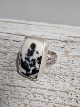 Load image into Gallery viewer, White Buffalo Stone Ring