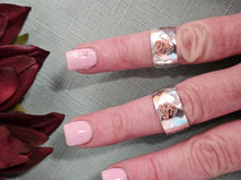 Load image into Gallery viewer, Diamond Textured Ring with Copper Heart