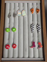 Load image into Gallery viewer, Zero to Thunder Bolt Earrings