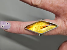 Load image into Gallery viewer, Amber Stone Ring