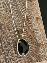 Load image into Gallery viewer, Onyx Faceted Necklace