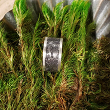 Load image into Gallery viewer, Native Silver Stone Inlay Ring