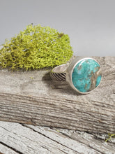 Load image into Gallery viewer, Turquoise Vintage Round Ring