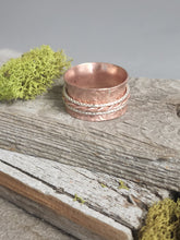 Load image into Gallery viewer, Copper Spinner Ring Size 9 1/2