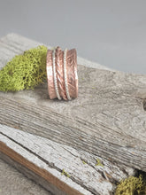 Load image into Gallery viewer, Copper Spinner Ring Size 9 1/2