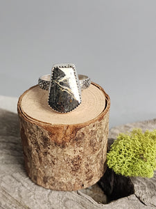 White Buffalo Ring with Snake Textured Band