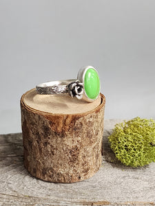 Sterling Silver Rose and Gaspeite Stone Ring