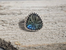 Load image into Gallery viewer, Labradorite Carved Stone Ring
