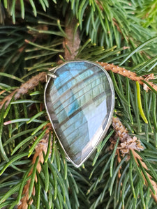 Labradorite faceted Bolo Tie