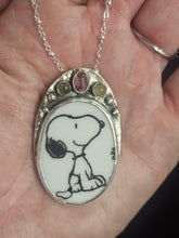 Load image into Gallery viewer, Snoopy necklace
