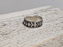 Load image into Gallery viewer, Sterling Silver Skull Ring

