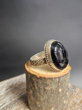 Load image into Gallery viewer, Onyx Snake Ring
