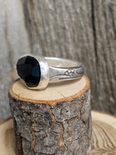 Load image into Gallery viewer, Onyx Spoon Ring
