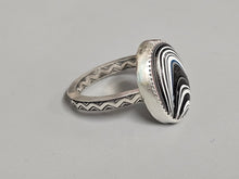Load image into Gallery viewer, Fordite Oval Ring
