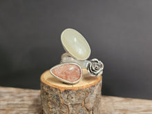 Load image into Gallery viewer, Mae Flowers Moonstone, Sunstone Ring
