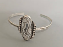 Load image into Gallery viewer, Crazy Laced Agate Bracelet
