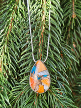 Load image into Gallery viewer, Spiny Oyster Turquoise Necklace
