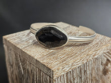 Load image into Gallery viewer, Onyx Faceted Bracelet
