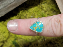 Load image into Gallery viewer, Vintage Turquoise Ring #6
