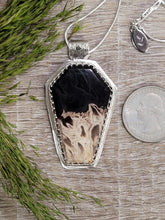 Load image into Gallery viewer, Palm Root Coffin Stone Necklace
