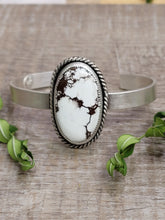 Load image into Gallery viewer, Wild Horse Stone Cuff
