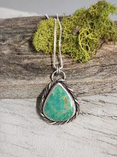 Load image into Gallery viewer, Vintage Turquoise Rope Necklace
