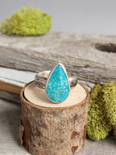 Load image into Gallery viewer, Turquoise Vintage Ring
