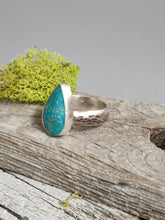 Load image into Gallery viewer, Turquoise Vintage Ring
