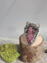 Load image into Gallery viewer, Eudialyte Stone Ring
